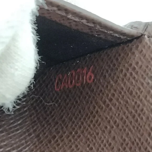 Authentic Louis Vuitton Brown Damier Wallet mn516-020626 - Picture 8 of 9